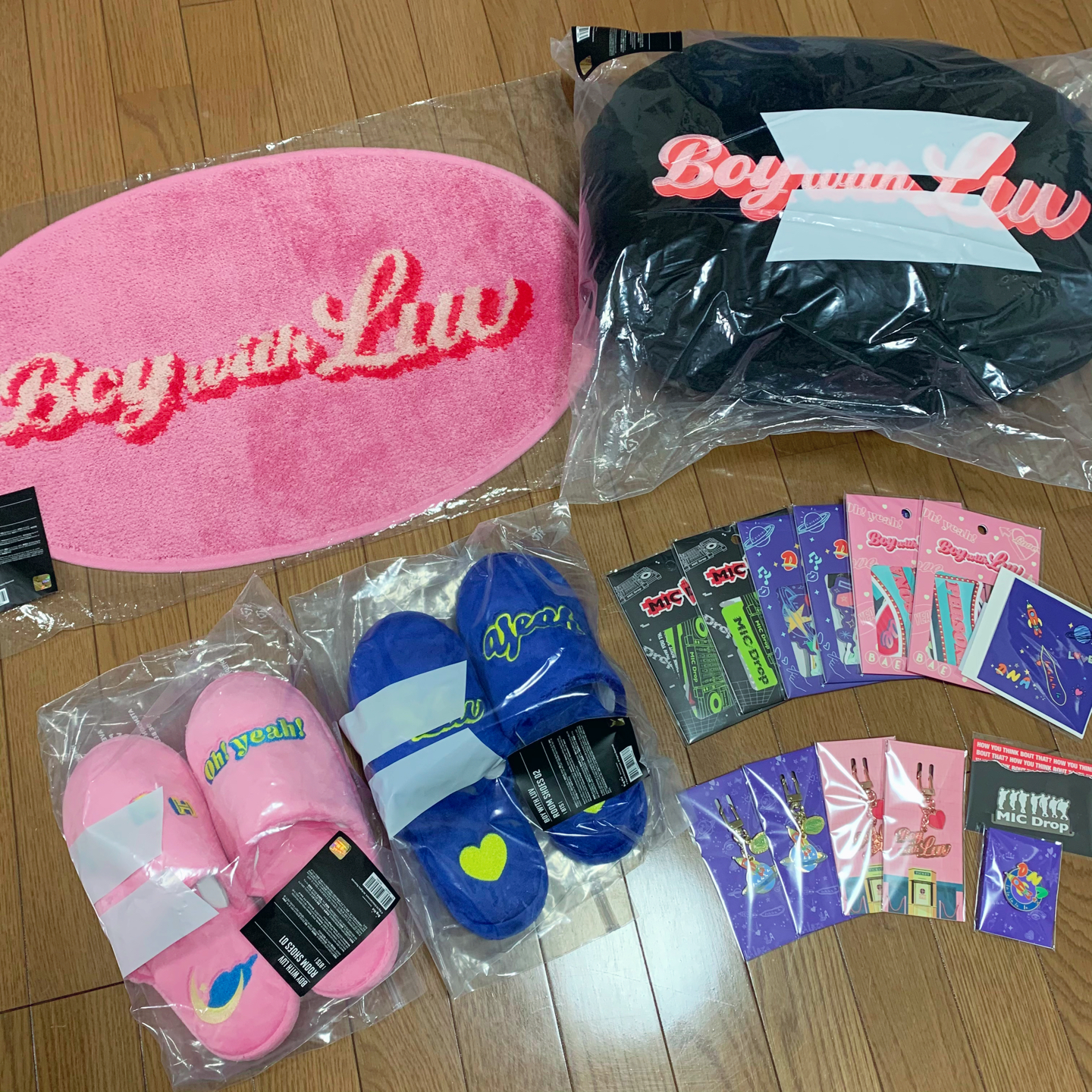 BTS POPUP ポップアップ boy with luv スウェット cutacut.com